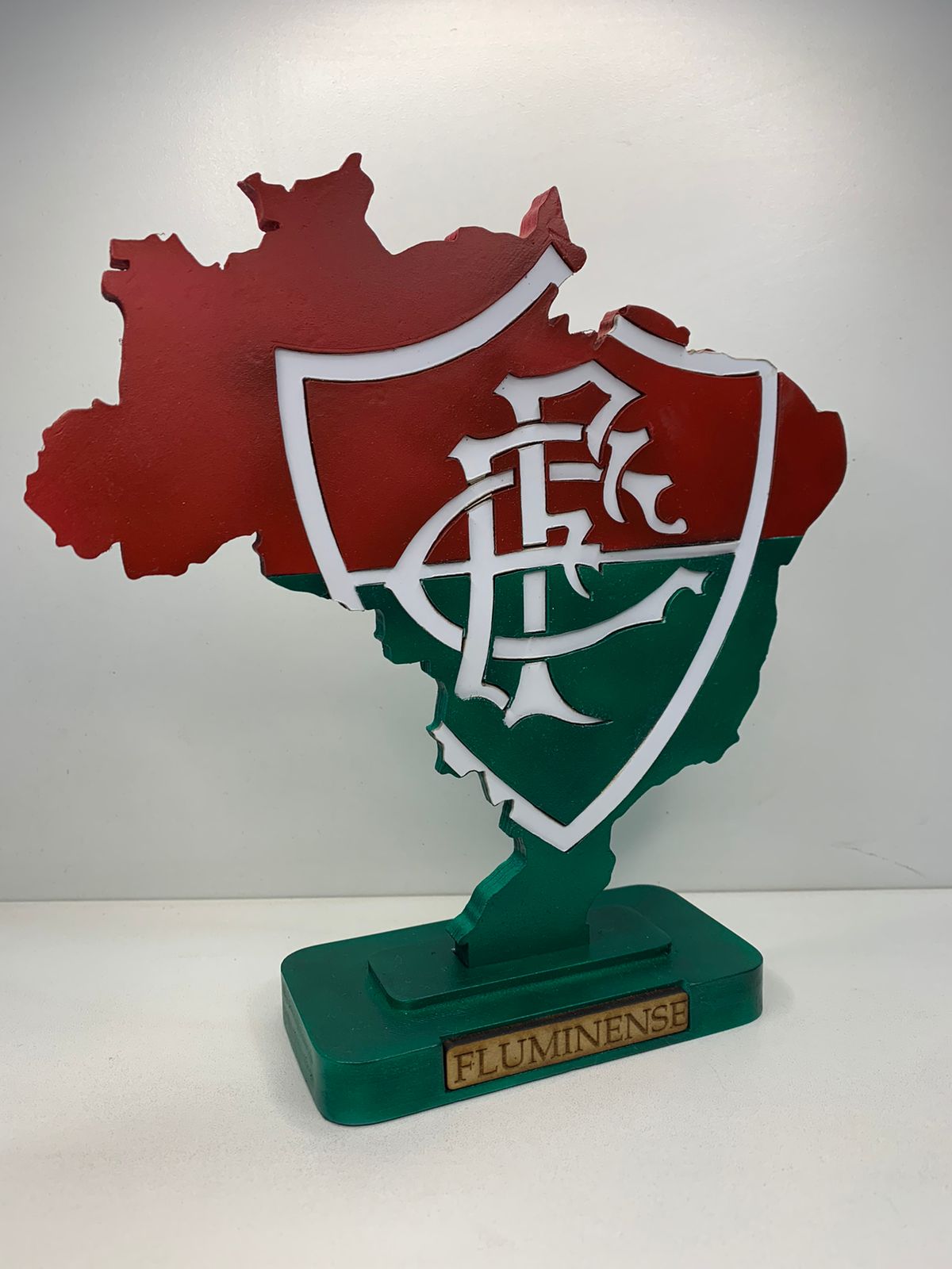 Mapa do Brasil com Escudo do Fluminense
