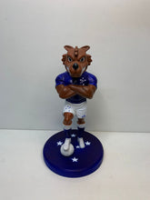 Estátua do Mascote Raposão + Escudo do Cruzeiro